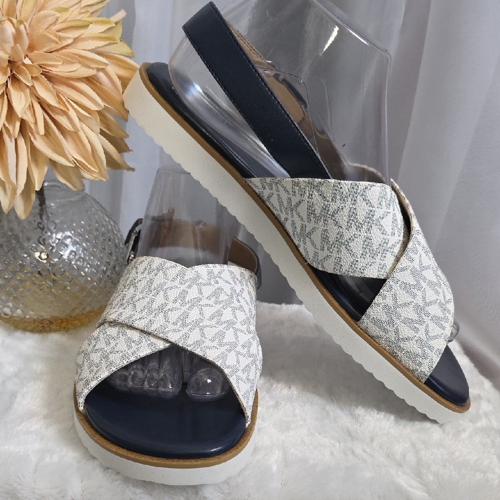 New Michael Kors Elegant Navy and White Sandals